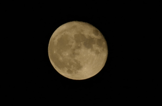 moon-16th-close-up